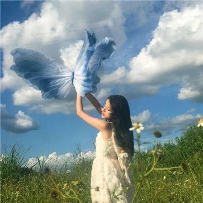 当红小花恋情细节流出，整整一周内幕曝光，评论区沦陷